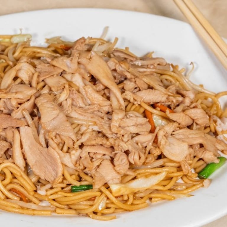 Delicious Chow Mein: A Chinese Noodle Favorite